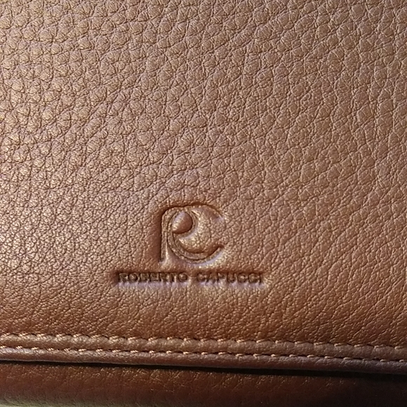 *NWOT* Roberto Capucci leather wallet - Picture 5 of 9